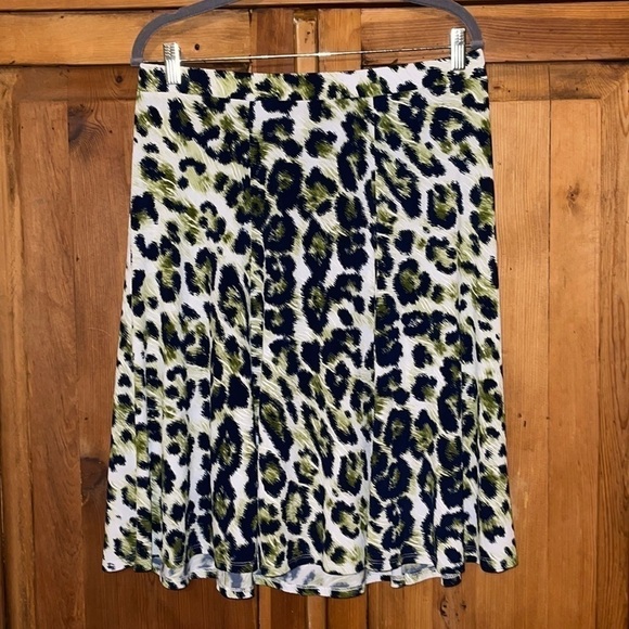 C. Est.1946 Navy & Green Leopard Print Skirt Sz. L - Picture 1 of 11